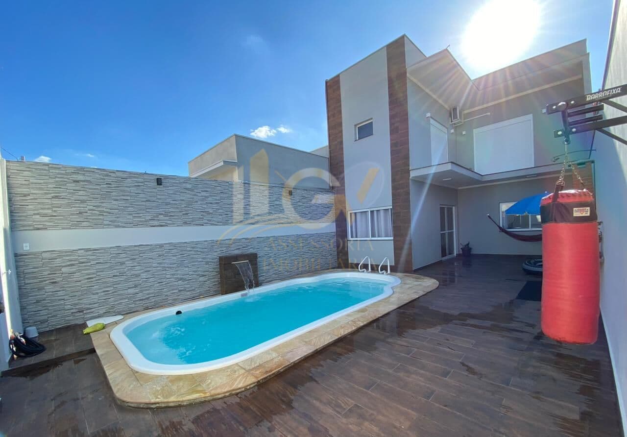 Casa com Piscina no bairro Jardim dos Sabiás - Indaiatuba/SP