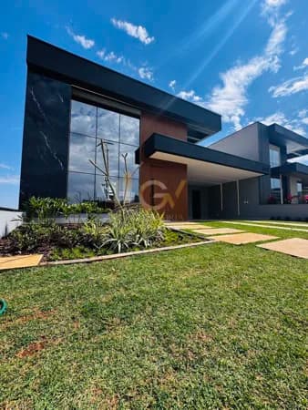 Casa em Condomínio