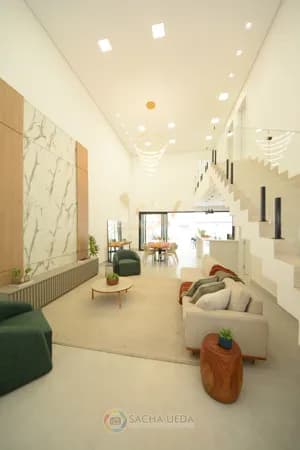 Casa com Escritório