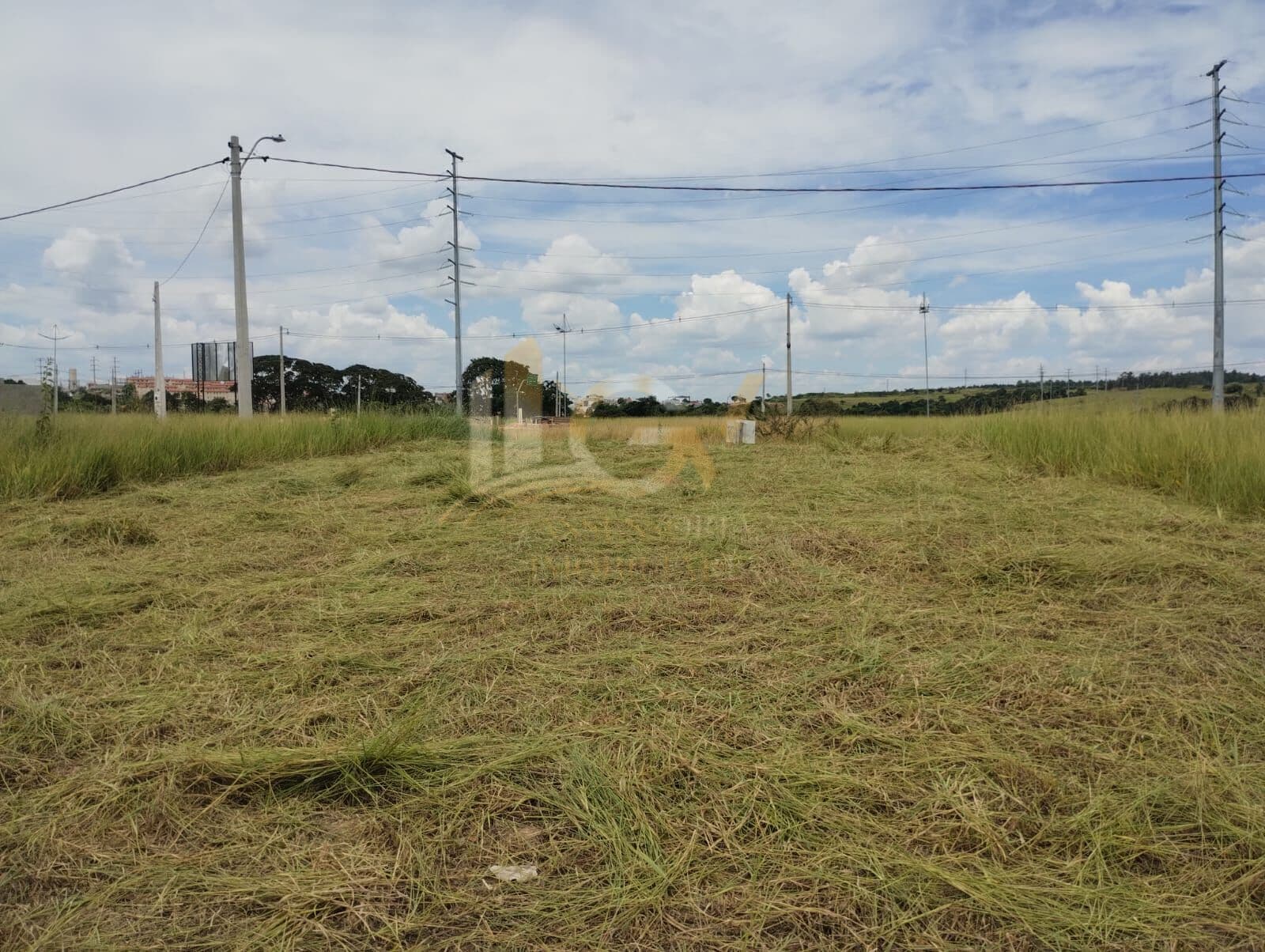 Terreno a venda no Jd Bom Sucesso!!