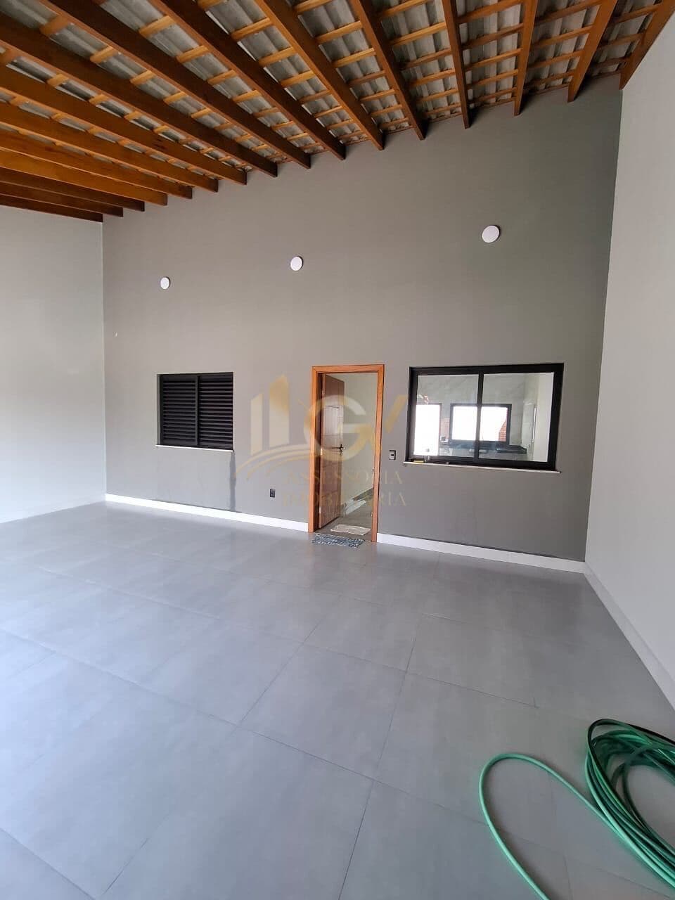 🏡 Casa charmosa com quintal amplo – 2 dormitórios, sala e cozinha integradas