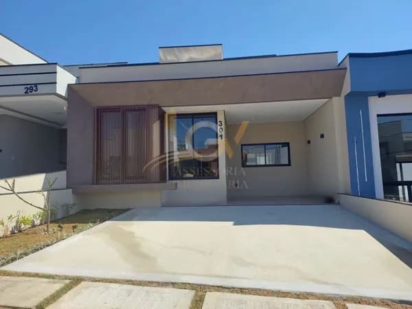 Casa em condomínio