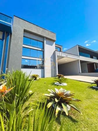 Casa em Condomínio