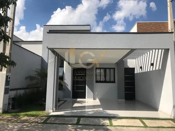 Casa em condomínio