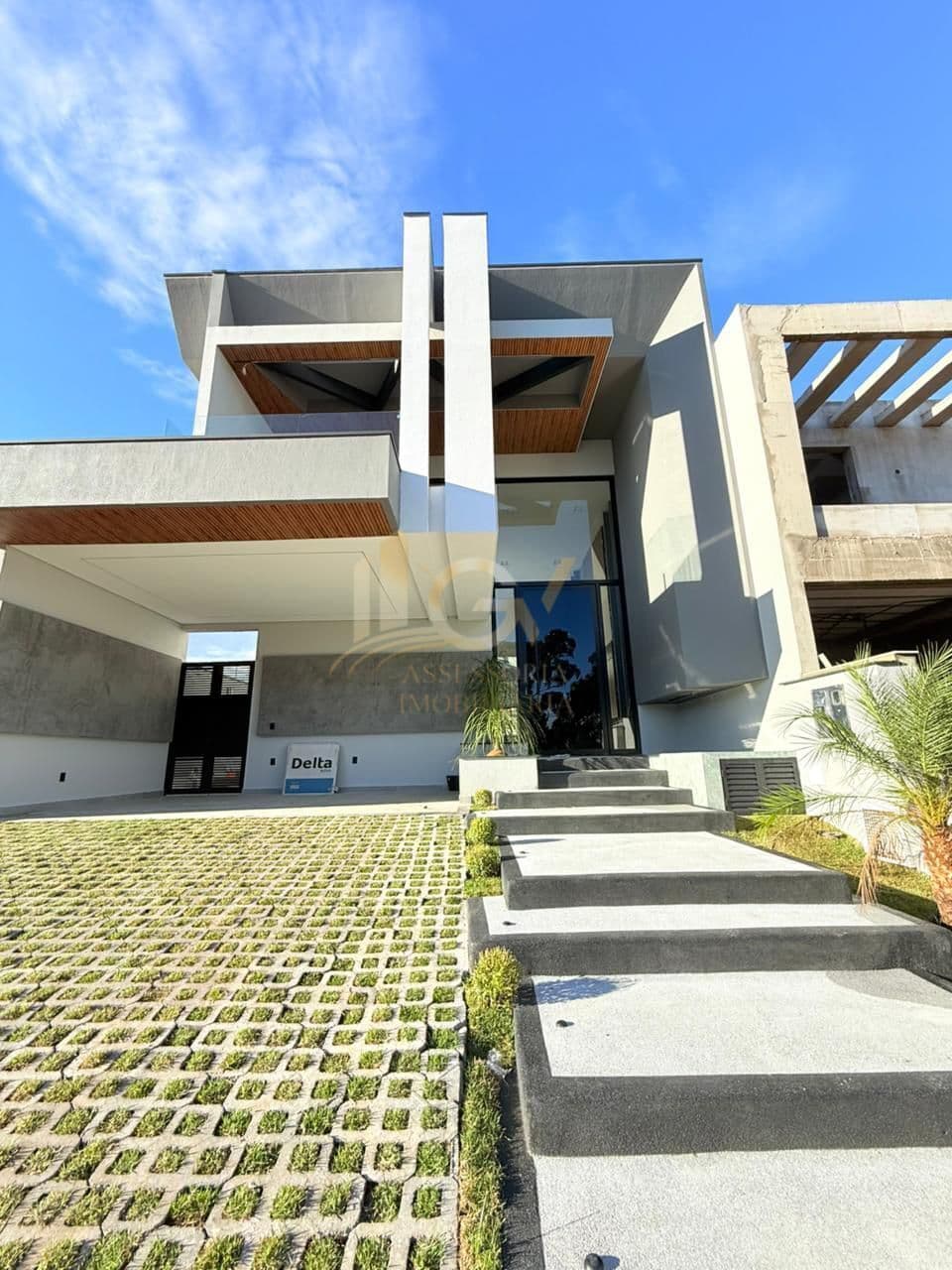 SOBRADO RESIDENCIAL DE ALTO PADRÃO – VILLA SAPEZAL