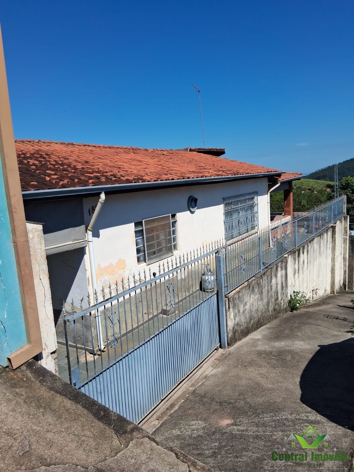 Casa em Alto das Palmeiras, Serra Negra/SP