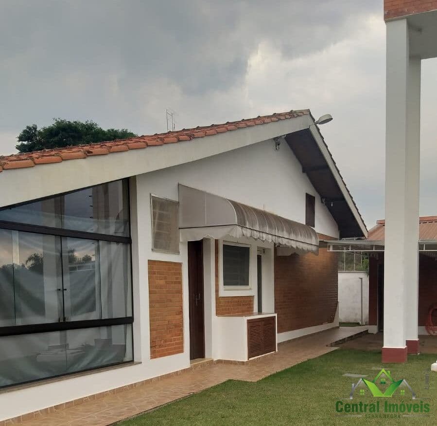 Chácara à venda no Bairro das Posses - Serra Negra/SP