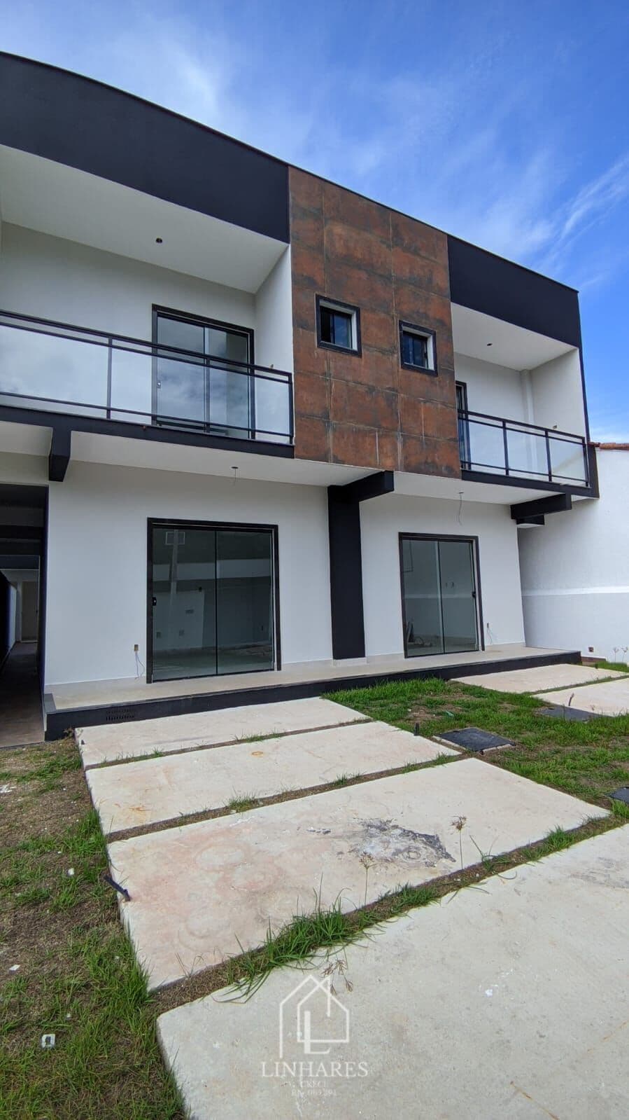 Casa Duplex no Jardim Atlântico Oeste