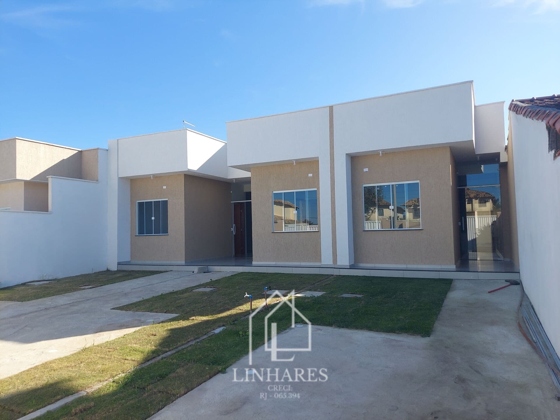 Casa Linear no Parque Nanci.