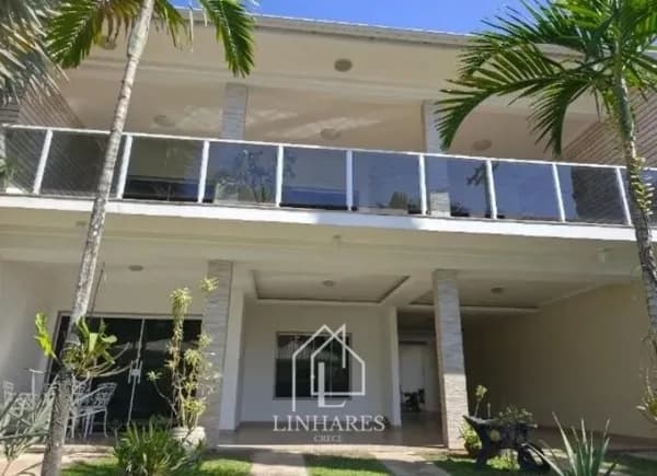 Casa Alto Padrão em condomínio fechado.