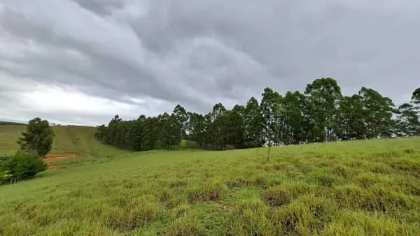 Chácara à venda em Guaratinguetá/SP