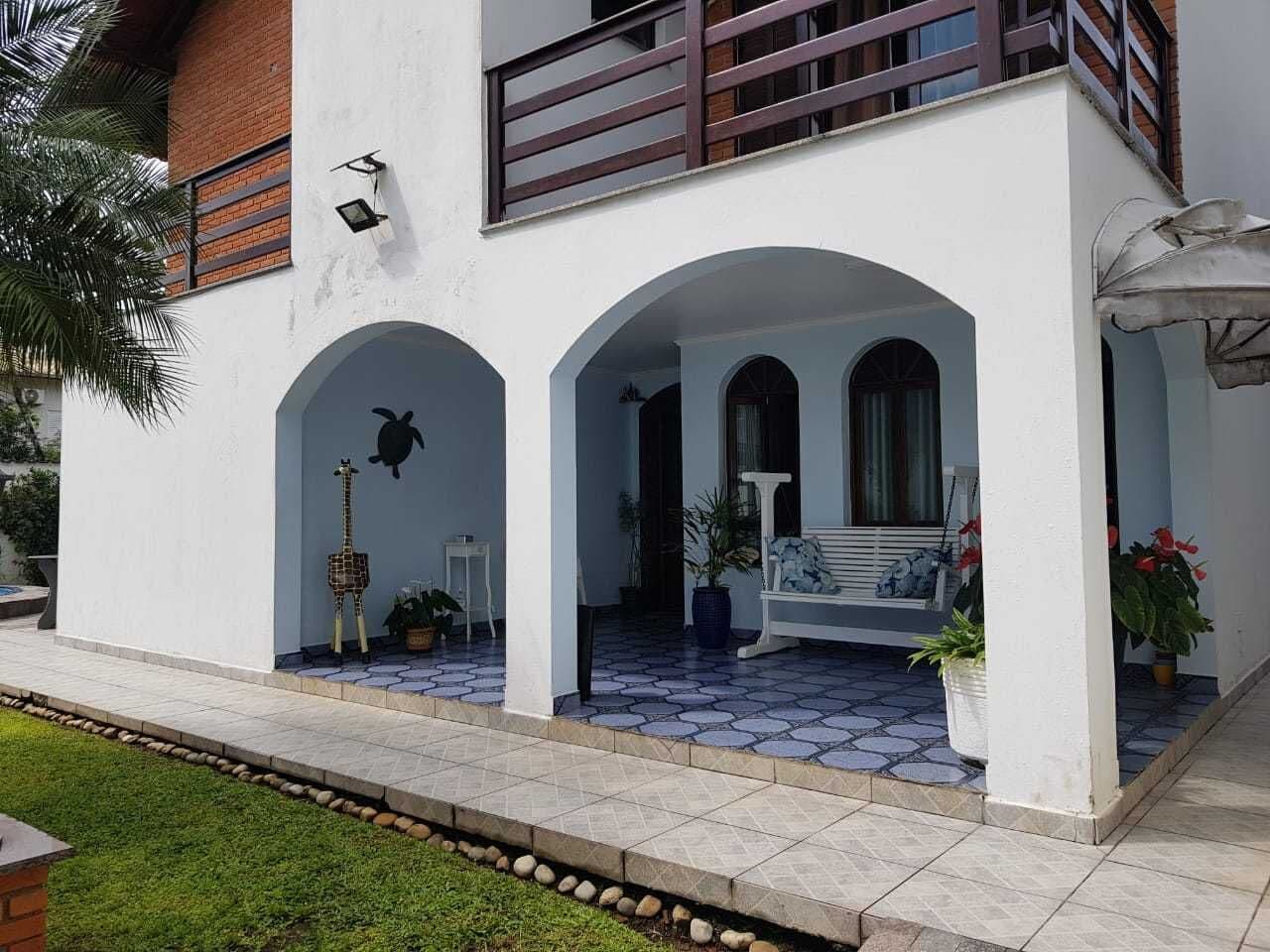 Casa alto padrão à venda em Praia Grande/SP