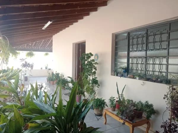 Casa à venda na Vila Suíça, Pindamonhangaba/SP