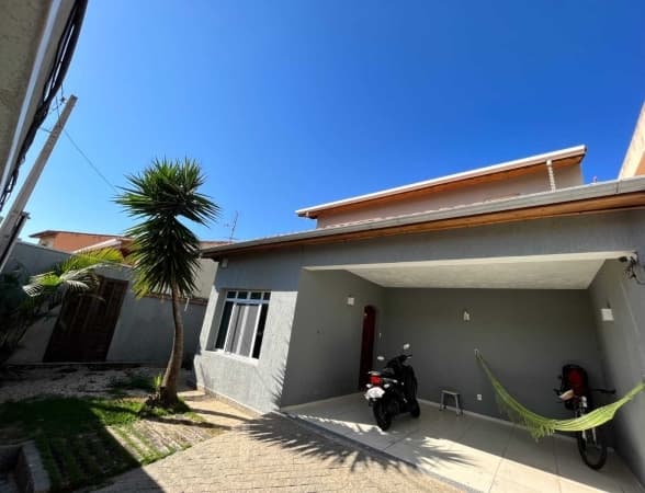 Casa à venda em Guaratinguetá - Parque das Árvores