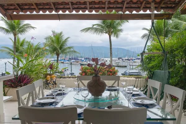 Casa em Condomínio à venda em Paraty/RJ