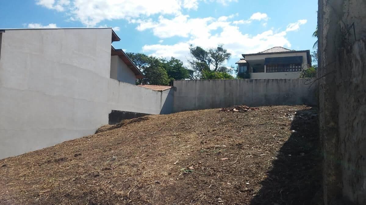 Terreno à venda em Guaratinguetá - Internacional Park - Clube dos 500