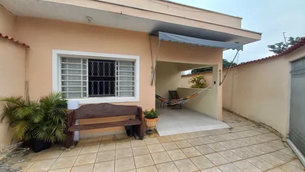 Casa à venda em Guaratinguetá - Santa Rita