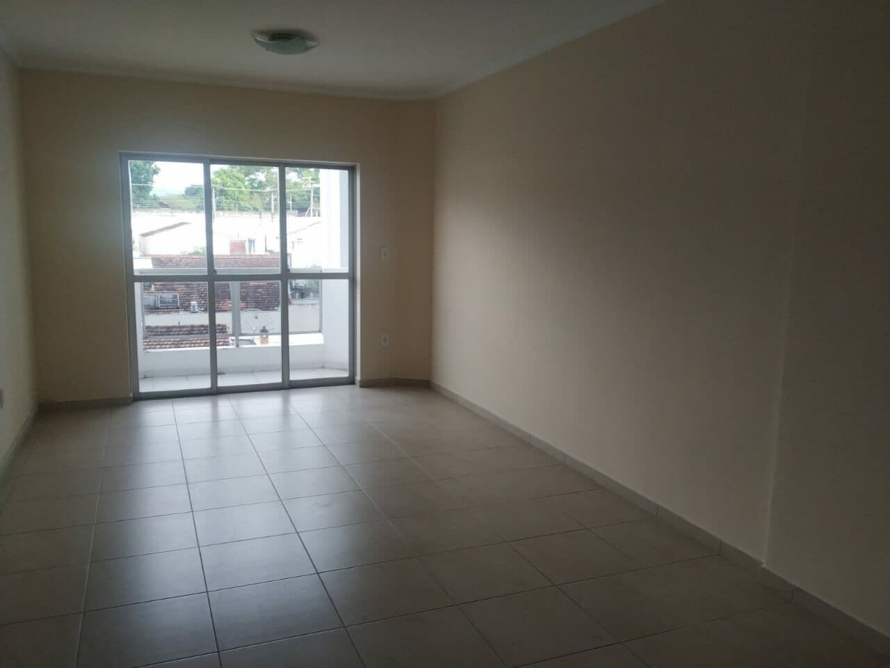 Apartamento à venda em Guaratinguetá - Jardim Coelho Neto