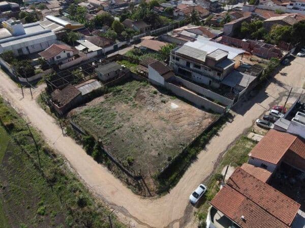 Terreno à venda em Guaratinguetá - Jardim Vista Alegre