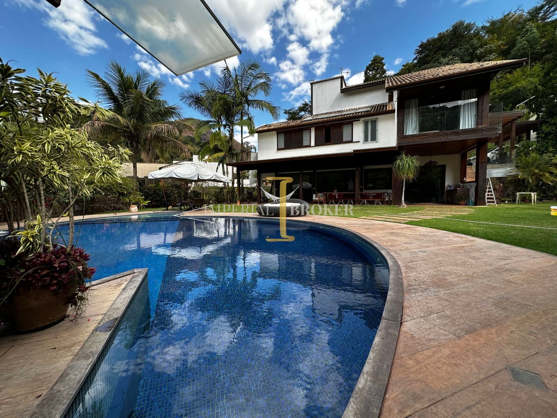 Casa Alto Padrão condomínio Canto das Águas