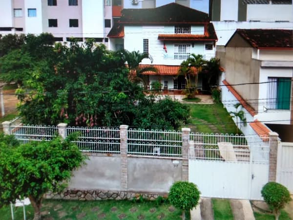 Casa em Manhuaçu - Alfa Sul