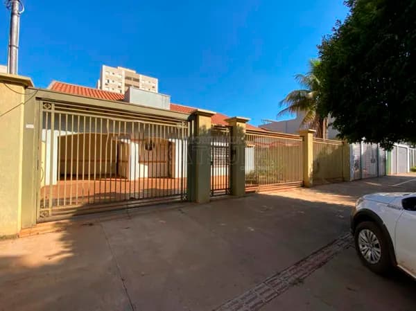Casa - Centro de Dourados