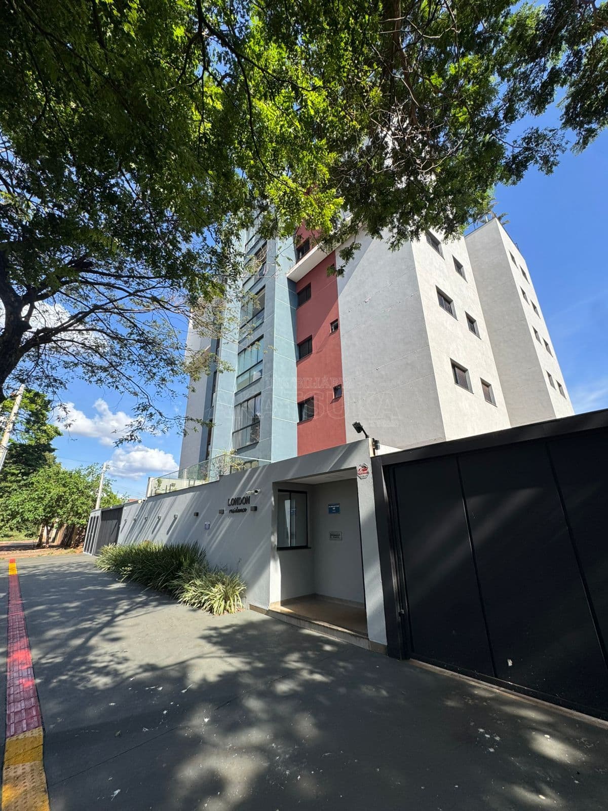 Apartamento à Venda – Edifício London | Dourados – MS