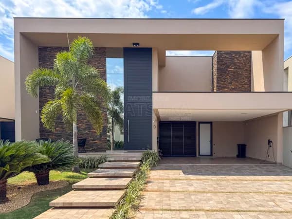 Casa de Alto Padrão à Venda no Condomínio Ecoville 2