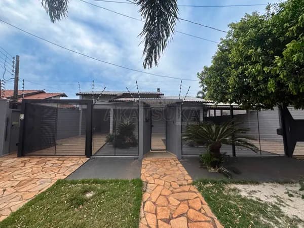 Casa Padrão em Vila São Francisco