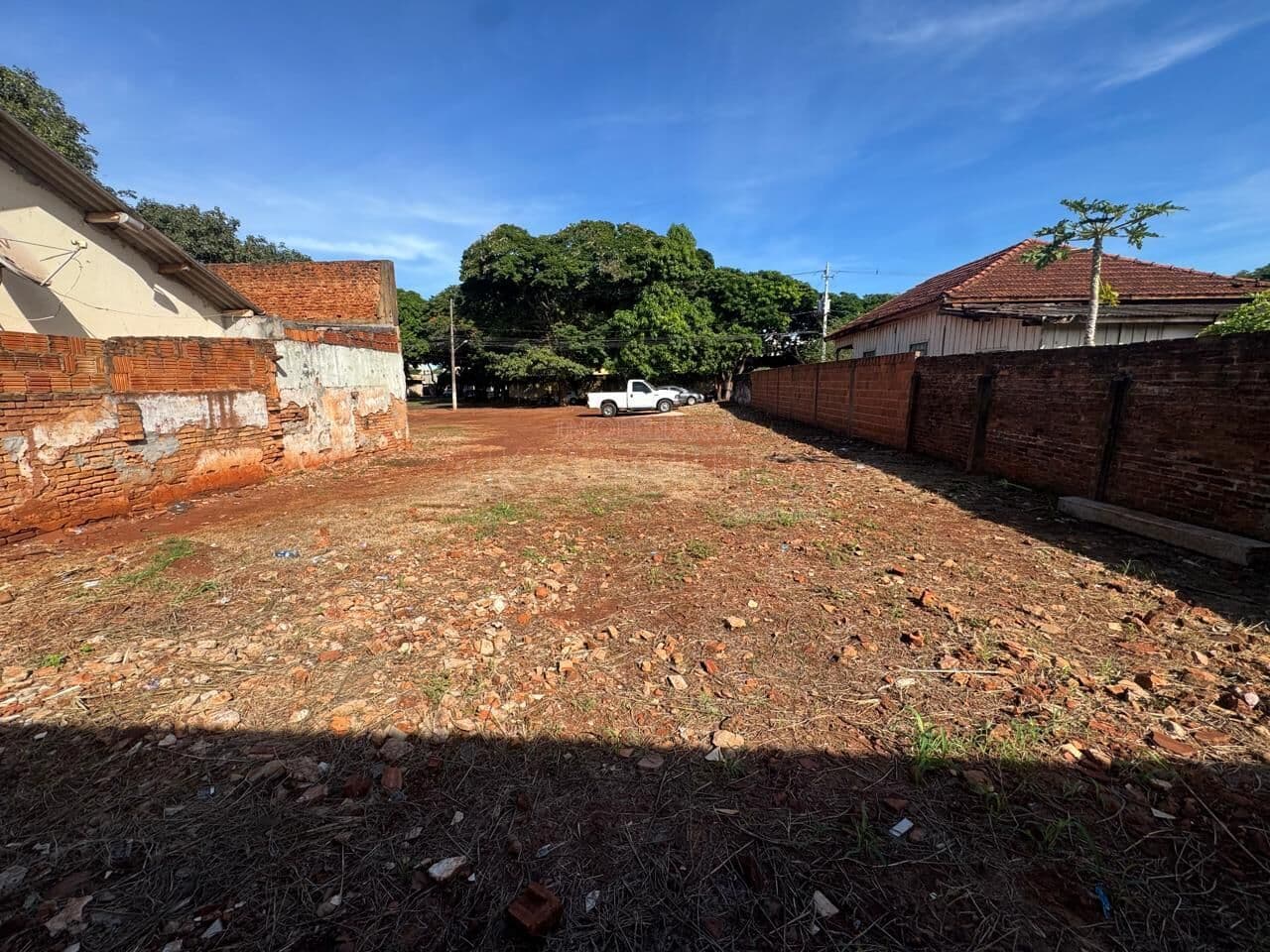 Terreno Comercial em Subesquina