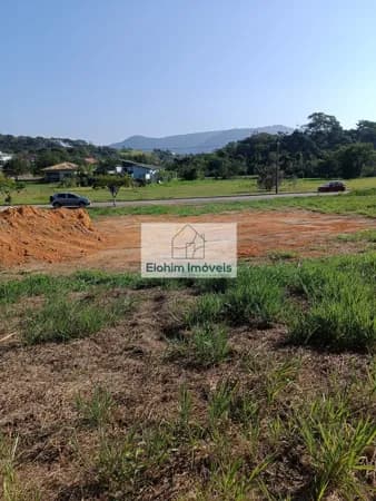 Terreno à venda em Condomínio Fechado