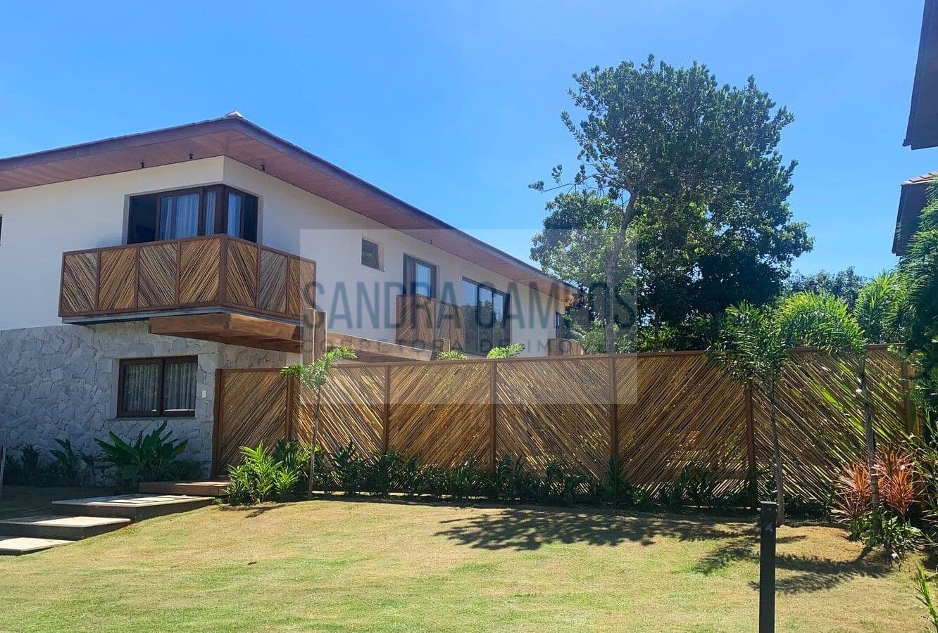 Casa Alto Padrão na Praia do Forte