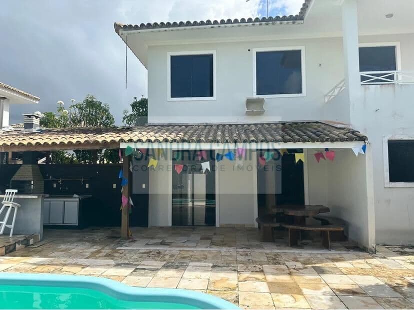 Casa com piscina e área gourmet!