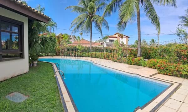 Casa em alameda!