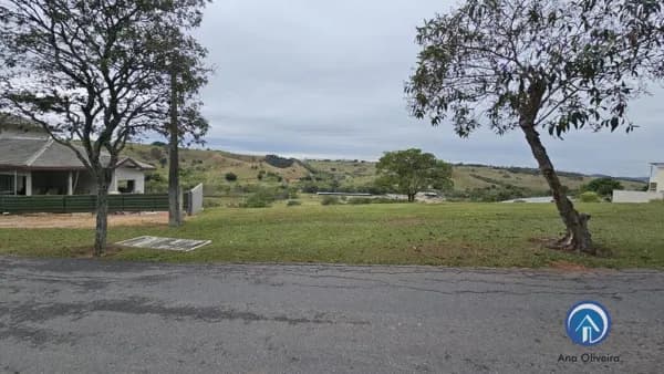 Terreno de 1007m² no condomínio Mirante do Vale em Jacareí