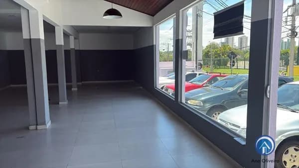 Ponto Comercial de 250m² no Jardim Aquarius em São José dos Campos