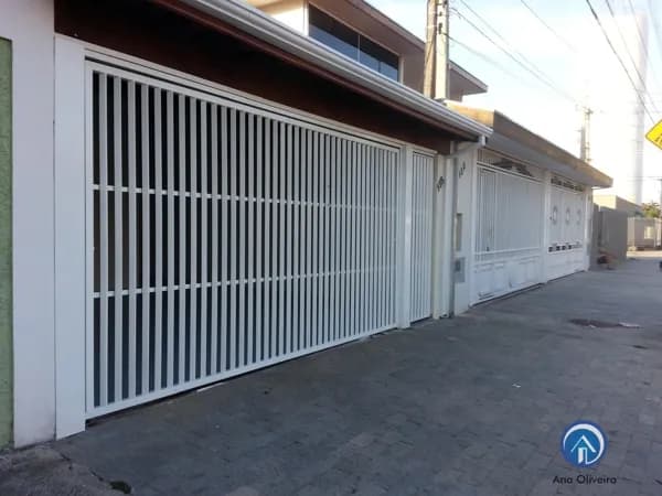 Casa térrea de 70m² com 2 dormitórios sendo 1 suíte no Jardim das Indústrias em São José dos Campos