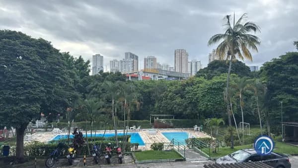 Apartamento de 45m² com 2 dormitórios no Parque Industrial em São José dos Campos