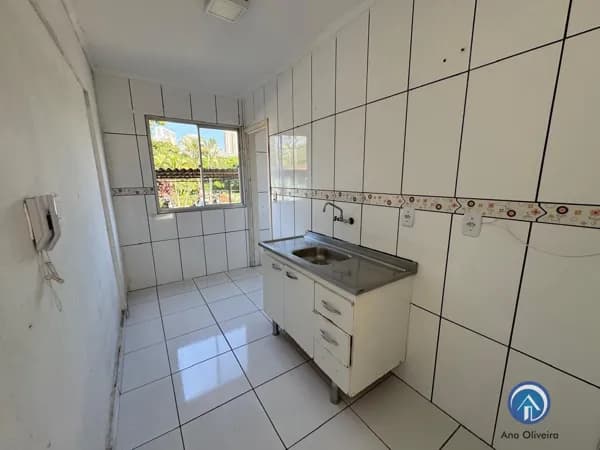 Apartamento de 48m² com 2 dormitórios no Parque Industrial