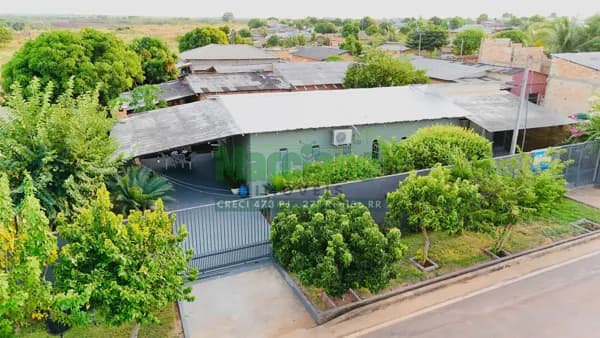Casa Padrão a venda, no Bairro Pedra Pintada.