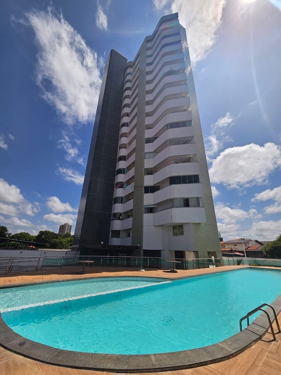 Apartamento Alto Padrão no Condomínio Leblon no bairro Fátima em Teresina-PI