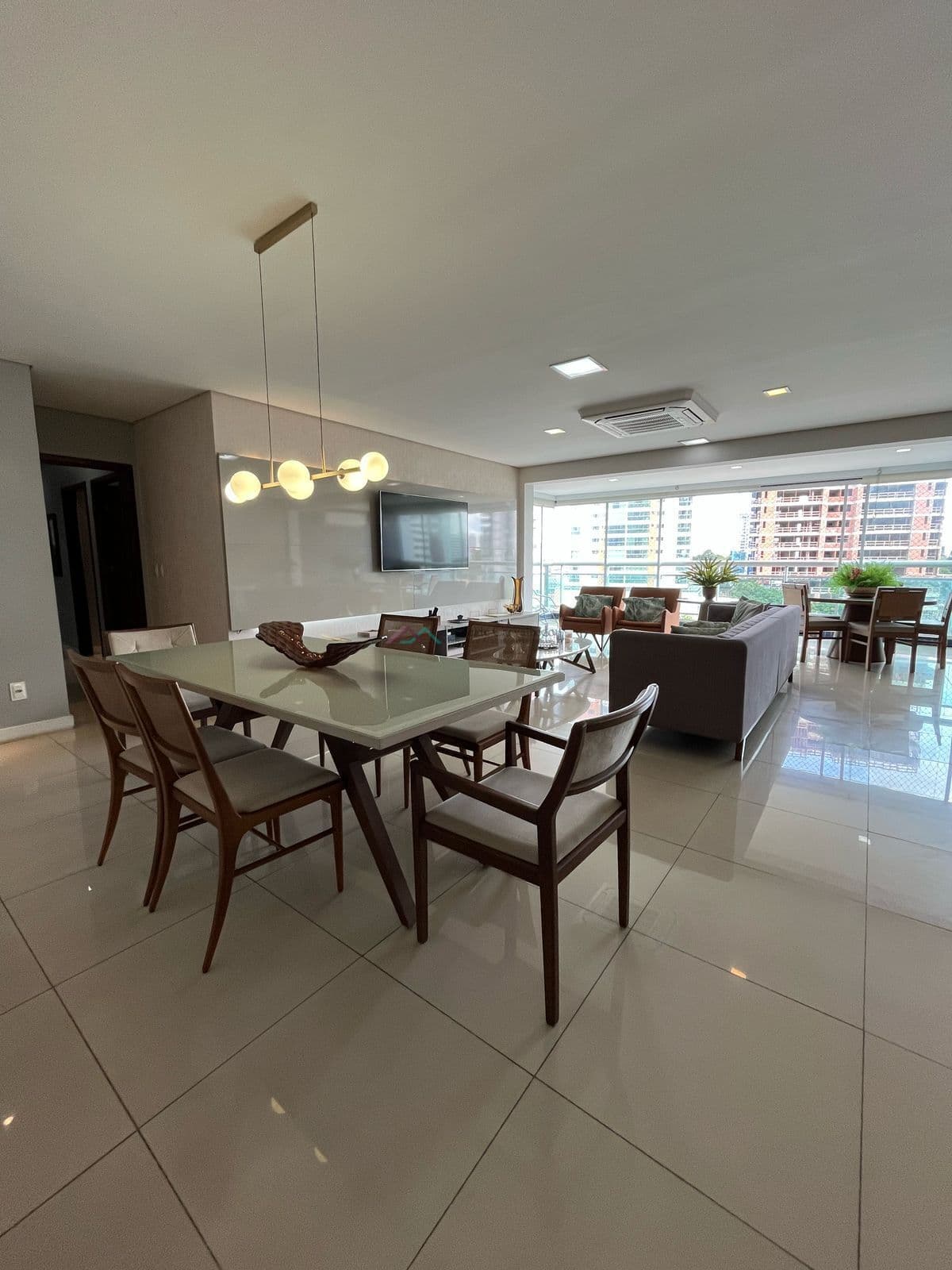 Apartamento Alto Padrão no Edifício Via Doccia em Teresina - PI
