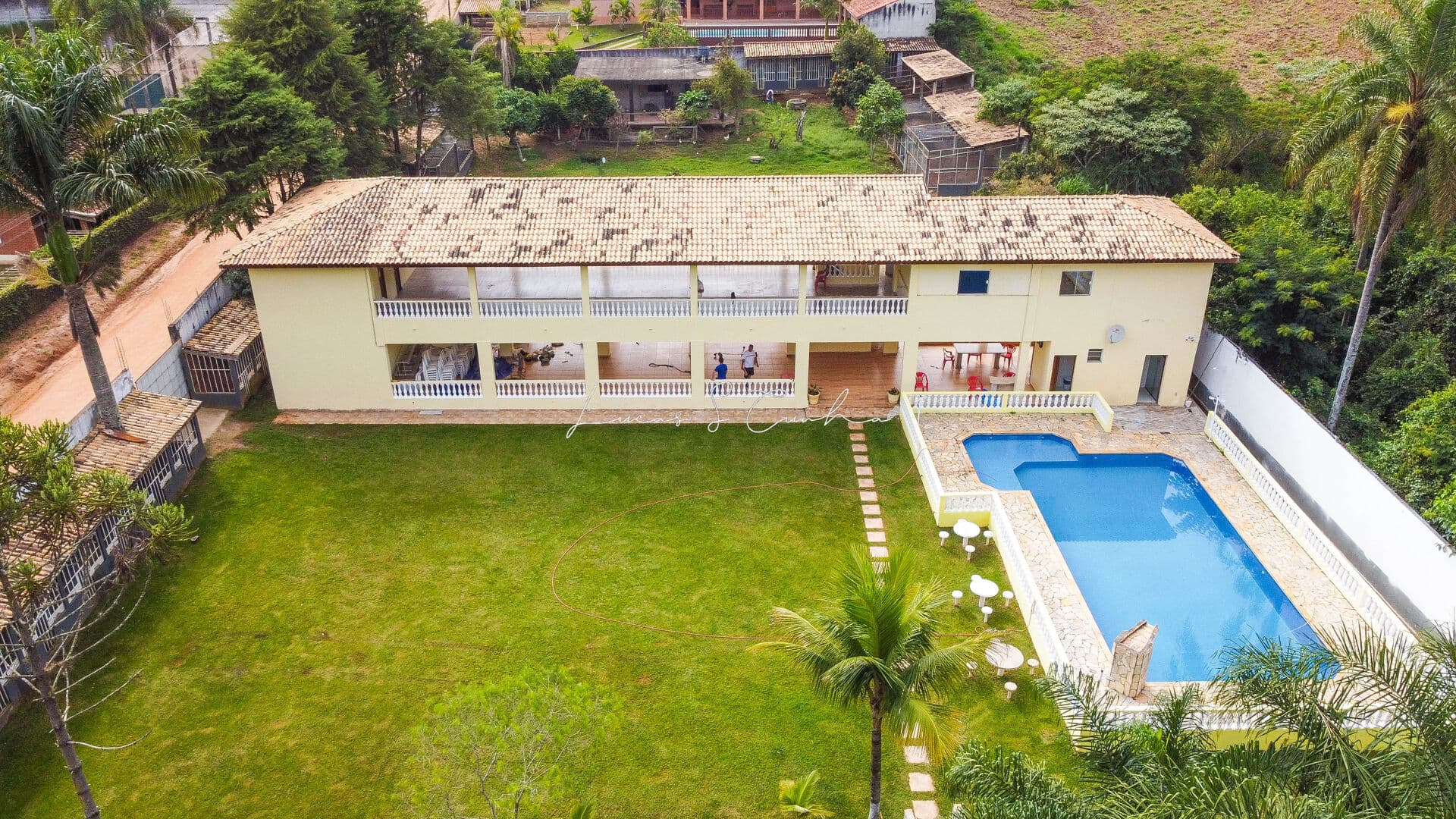 Chácara com piscina e lago a venda em Jarinu