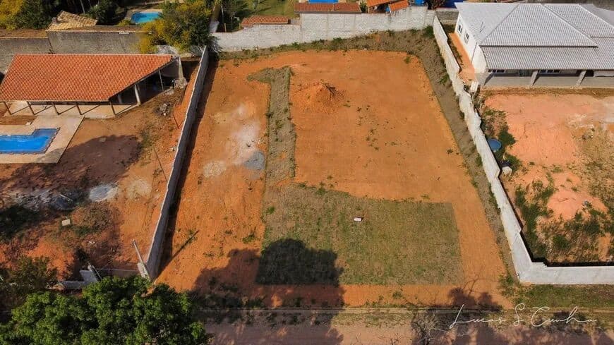 Terreno a venda no condomínio vale esmeralda em Jarinu - SP