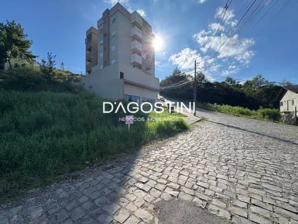 Terreno no Loteamento Delta I
