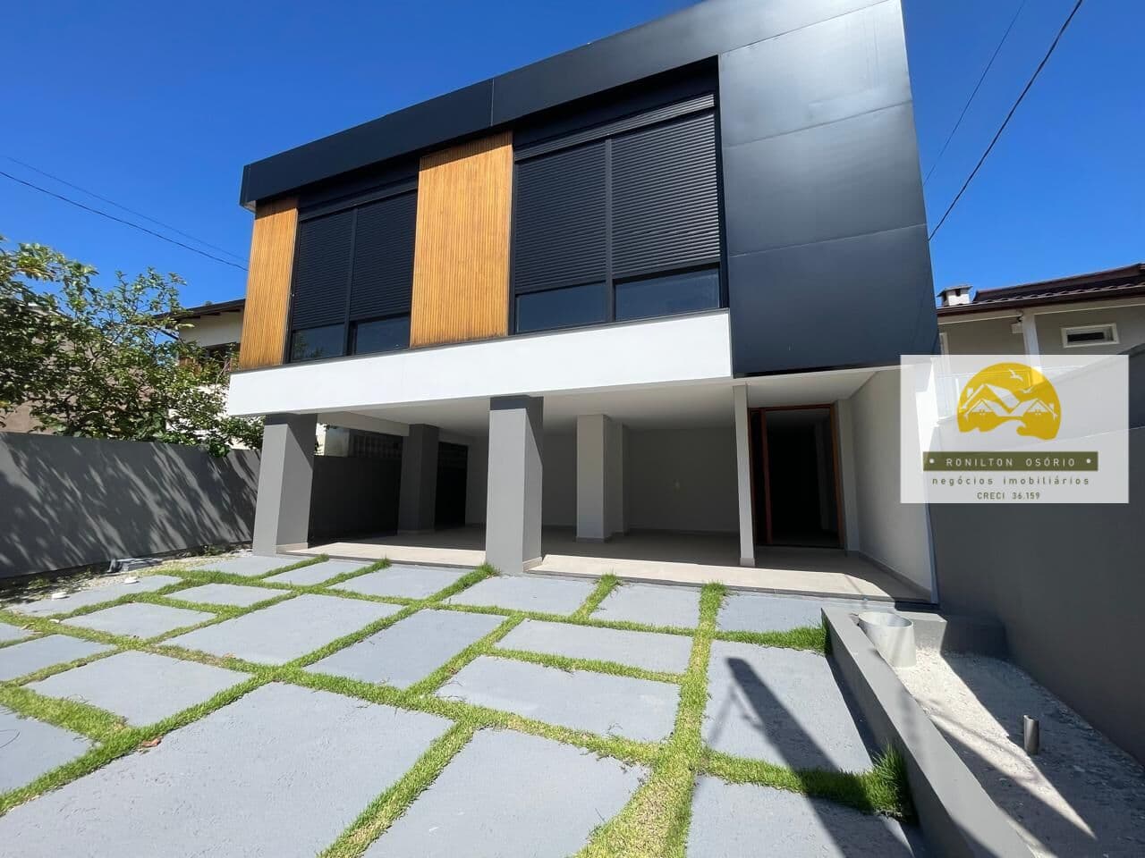 Casa Alto Padrão - Pinheira - Pé na Areia