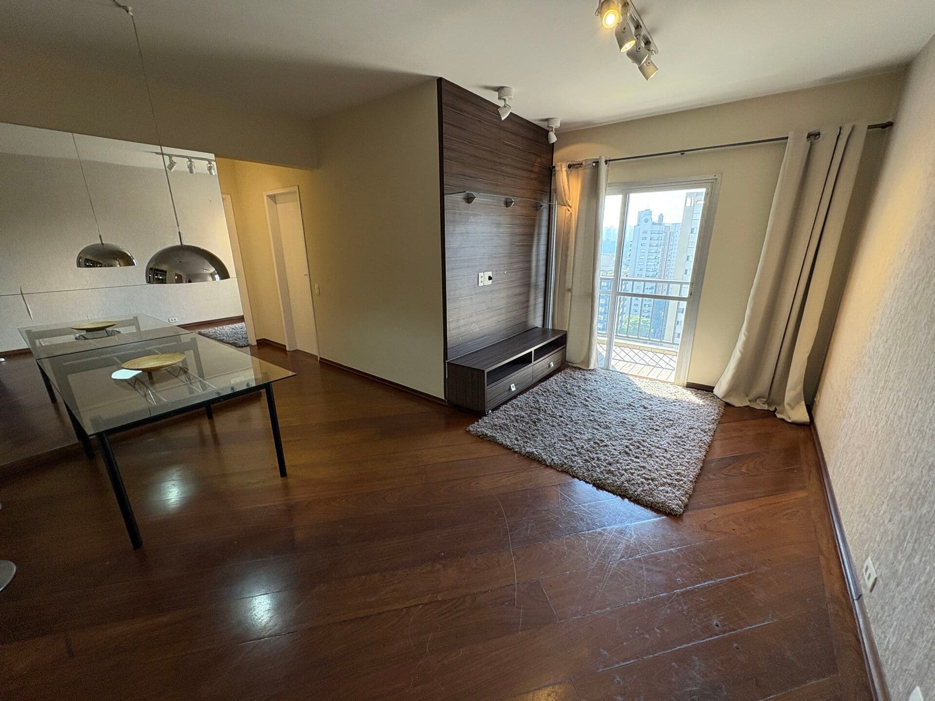 Apartamento para locação no bairro Moema - São Paulo/SP, Zona Sul