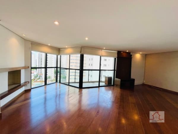 Apartamento Alto Padrão para Venda e Aluguel em Moema São Paulo-SP