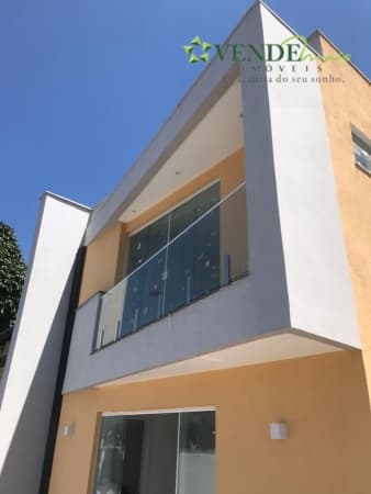 Sobrado em Niterói - Maravista