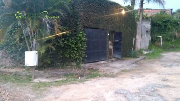 Casa Padrão para Venda em Marambaia São Gonçalo-RJ